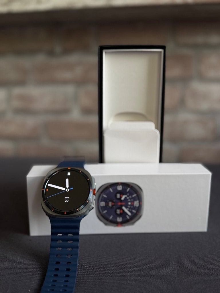 Samsung Galaxy Ultra horloge 2025, Conditie, Zo goed als nieuw, Samsung, Waterdicht