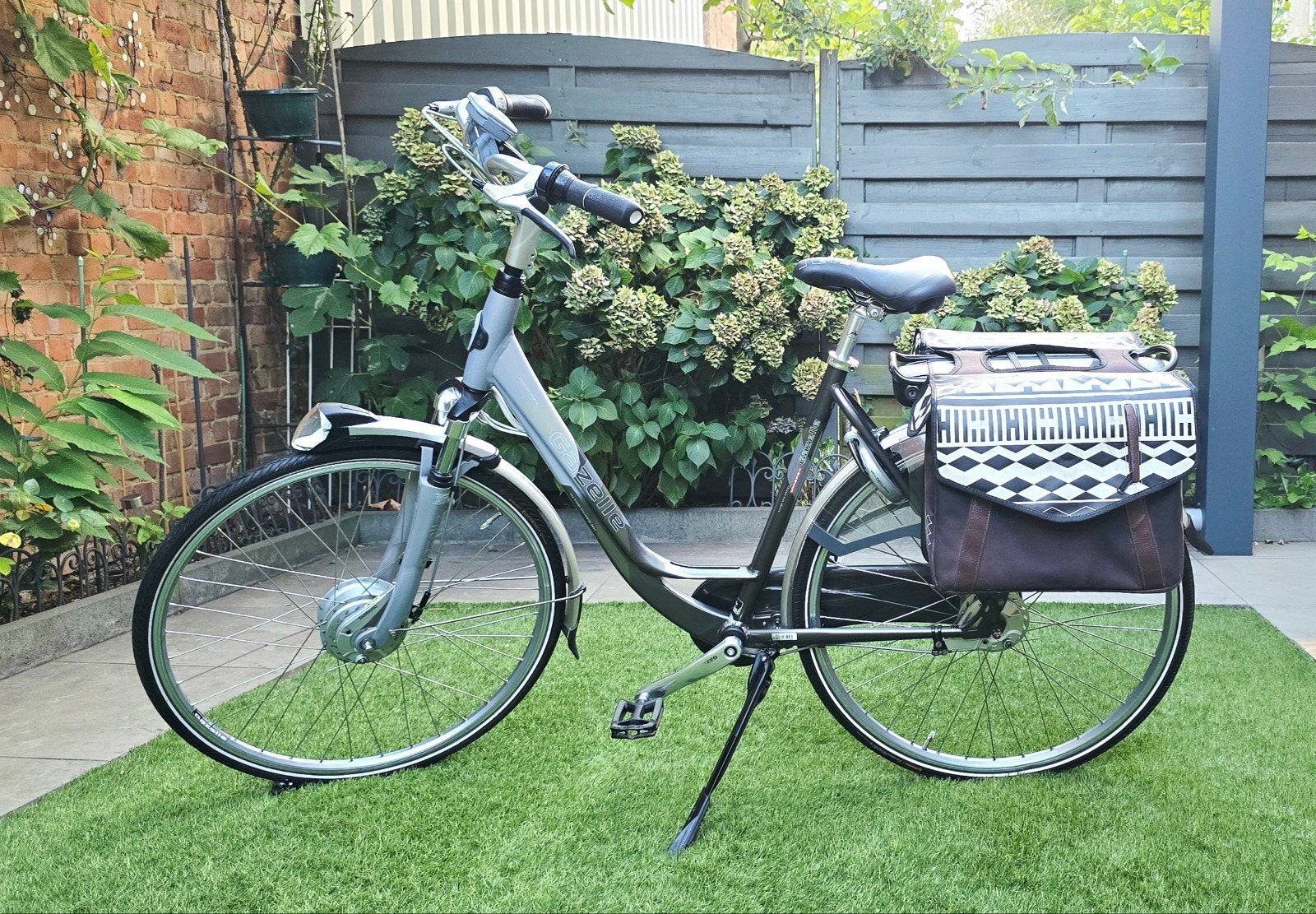 Electrische gazelle fiets met sterke batterij, Fietsen en Brommers, Elektrische fietsen, Ophalen, Gazelle