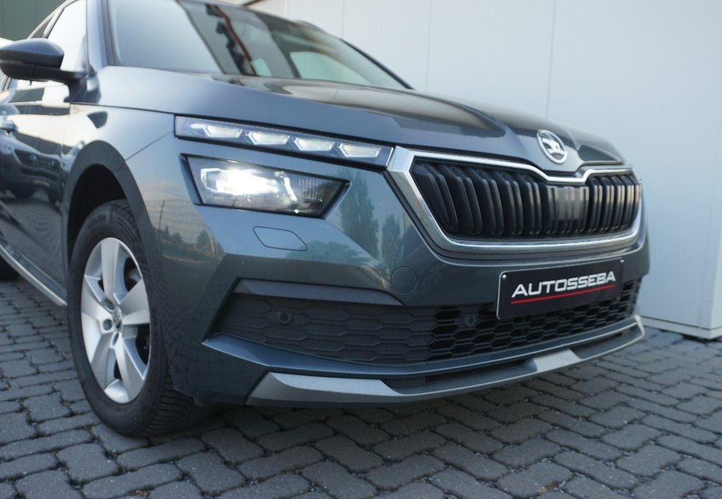 Skoda Kamiq 1.0 TSI Ambition DSG *GARANTIE*, Auto's, Skoda, Voorwielaandrijving, Dealer onderhouden, Stof, Euro 6