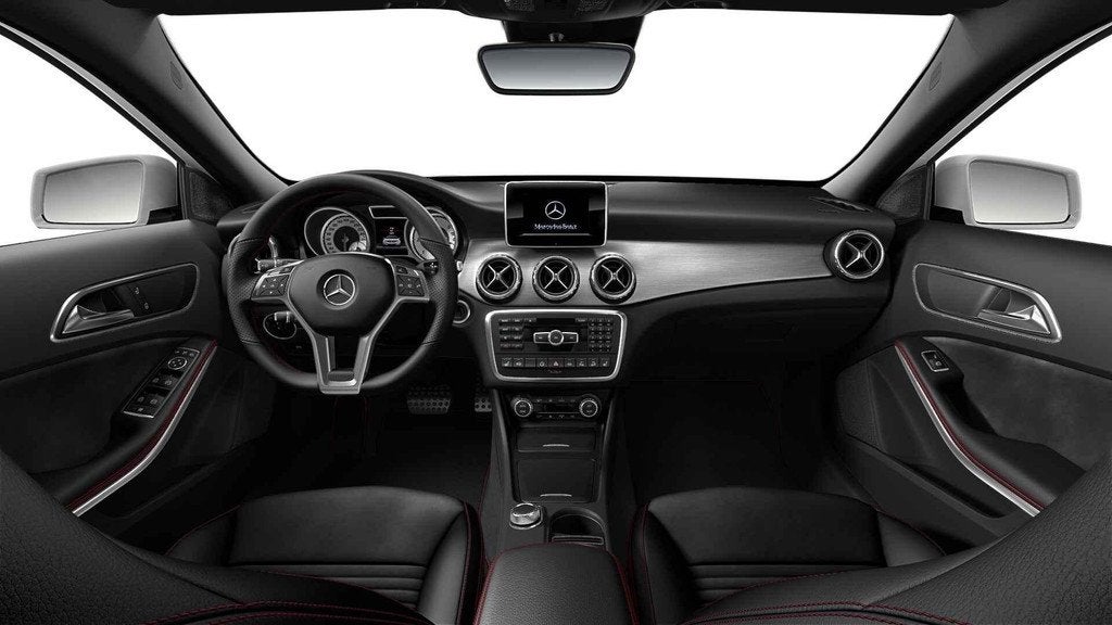 Mercedes-Benz GLA-Klasse 200 D SUV Urban Line | Panoramisch, 100 kW, Automatische klimaatregeling, Stof, 136 pk
