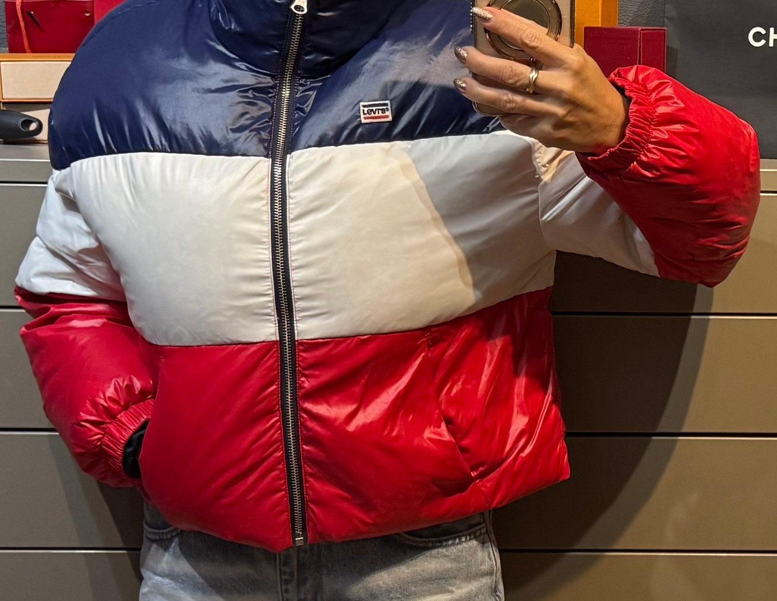 Levis doudoune femme bleu blanc rouge S ok L, Enlèvement ou Envoi, Comme neuf