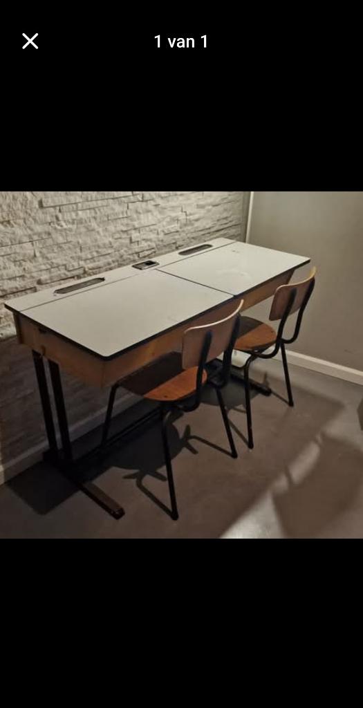 Schoolbankje lessenaar, Ophalen