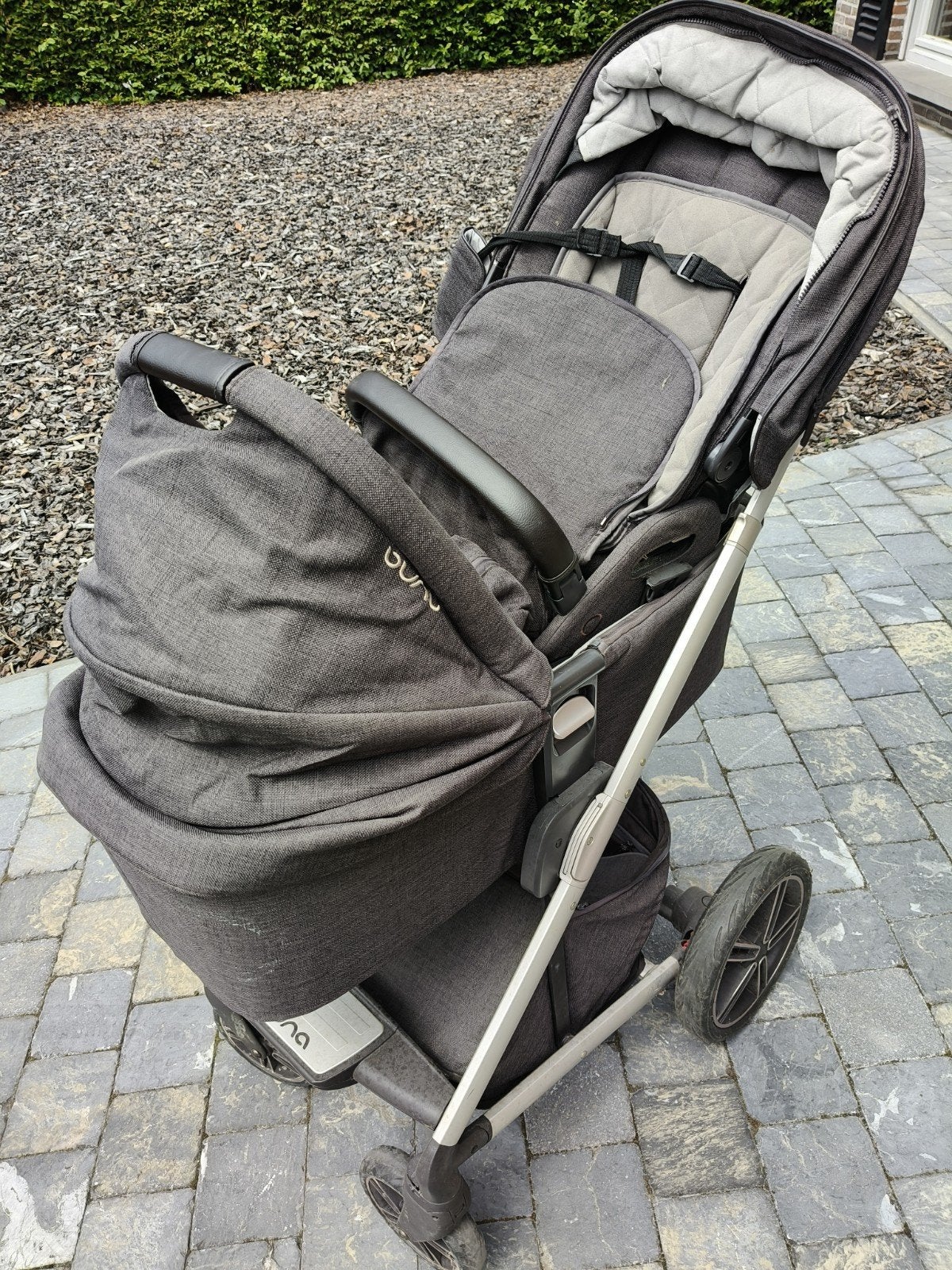 Kinderwagen Nuna, Ophalen