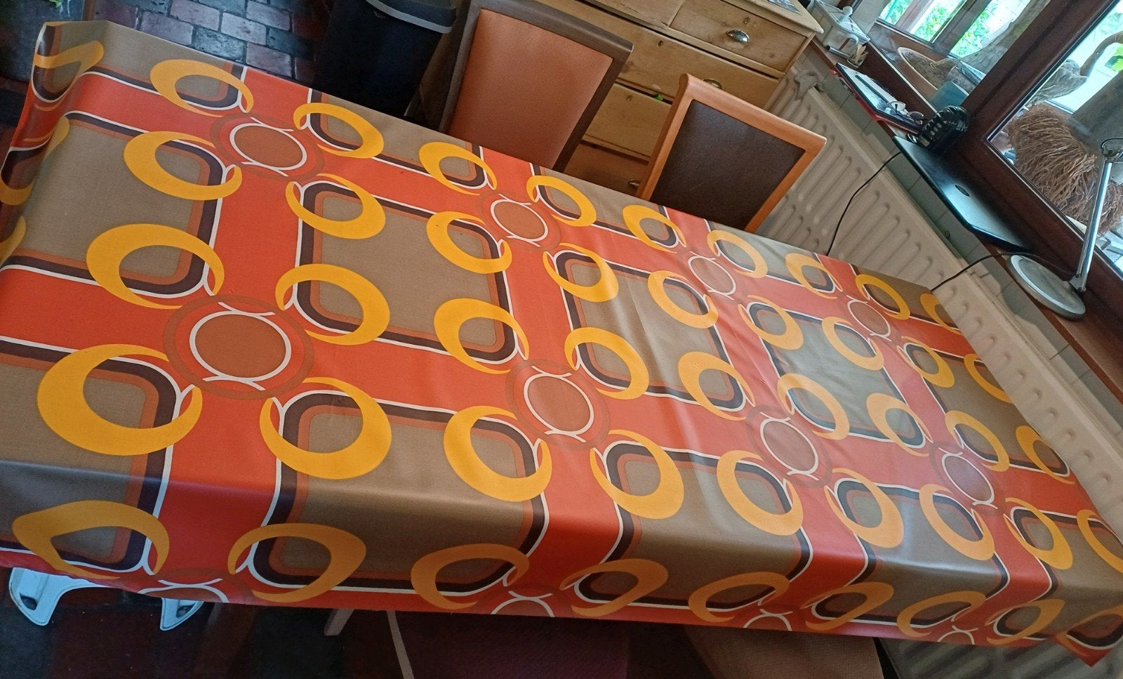 Nappe ultra vintage avec de légères traces d'usure, Maison & Meubles, Cuisine | Linge de cuisine, Enlèvement ou Envoi, Utilisé