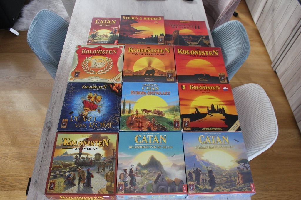 Vele verschillende versie Kolonisten van Catan, Hobby en Vrije tijd, Drie of vier spelers, Ophalen of Verzenden, Zo goed als nieuw