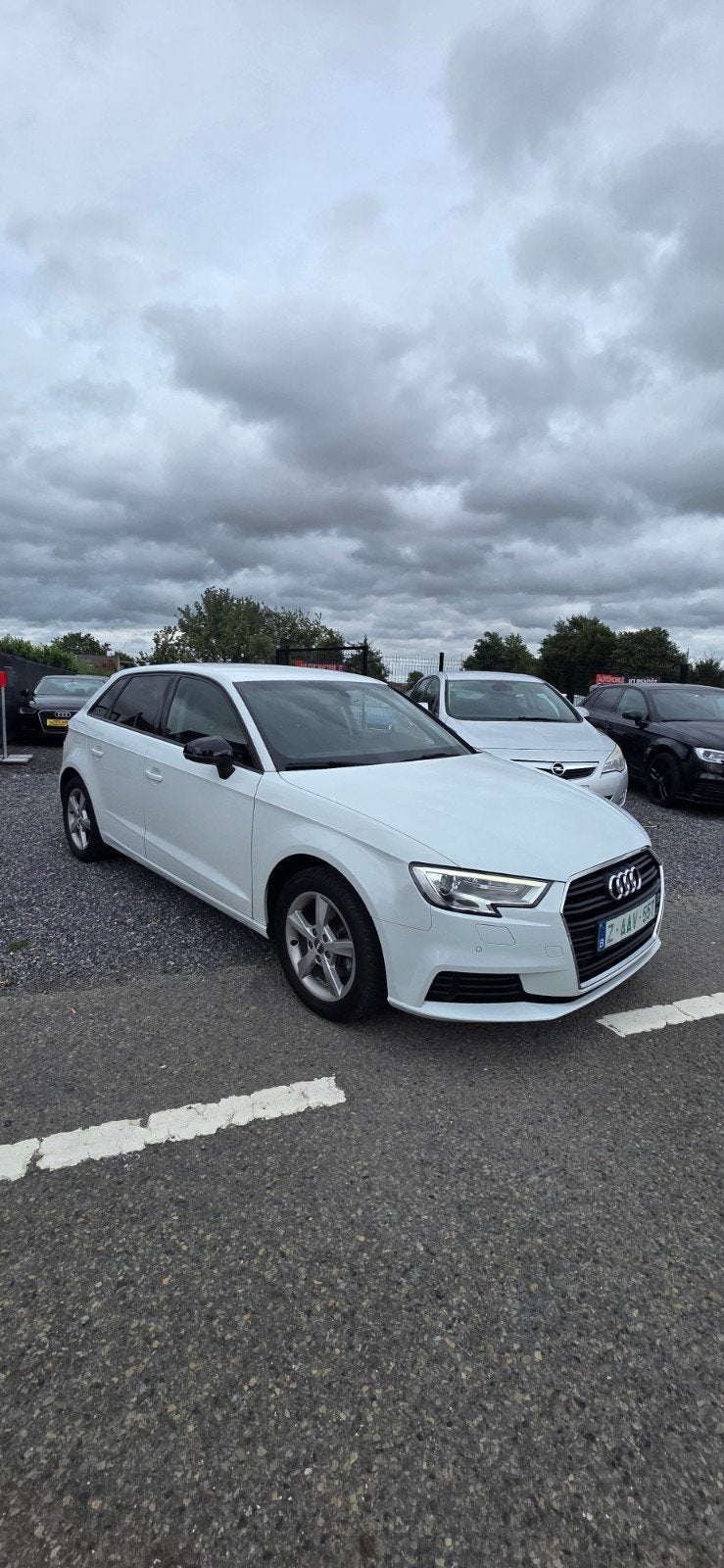 Audi A3 1000cc 2018 boite automatique, Auto's, Automaat, Bedrijf, Te koop, A3