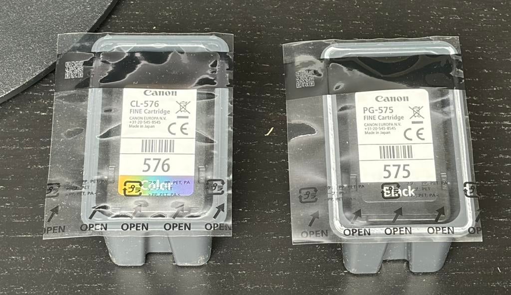CANON inkt cartridges kleur en zwart, Computers en Software, Ophalen of Verzenden, Zo goed als nieuw