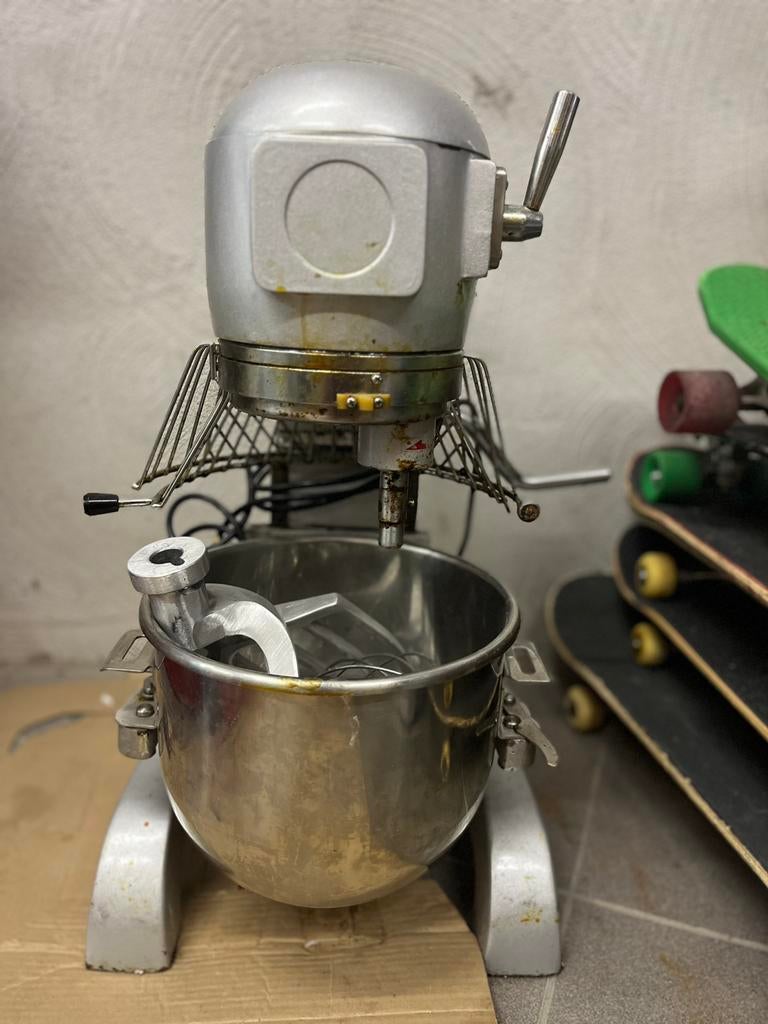 Professionele mixer met toebehoren, Elektronische apparatuur, Ophalen, Gebruikt