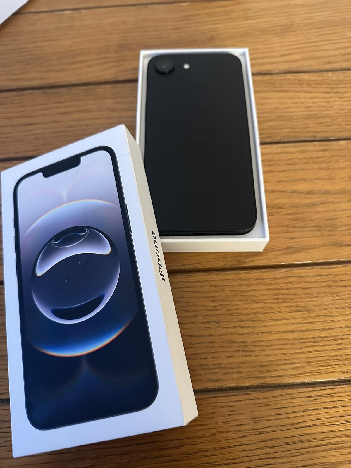 Iphone 16e, Télécoms, Enlèvement ou Envoi, Comme neuf, Noir, IPhone 16e