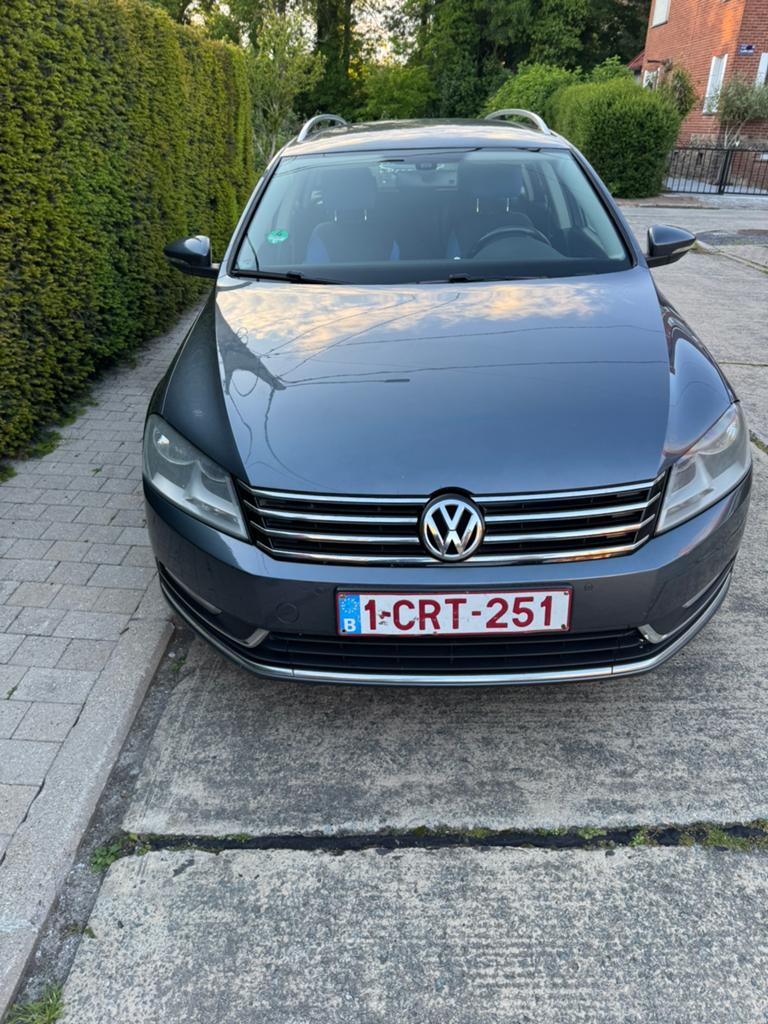 Volkswagen passat b7 1.6 tdi roule parfaitement bien, Autos, Achat, Boîte manuelle, 5 portes, Particulier
