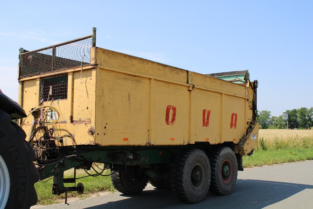 Remorque à ensilage tandem OVA avec traction, Enlèvement