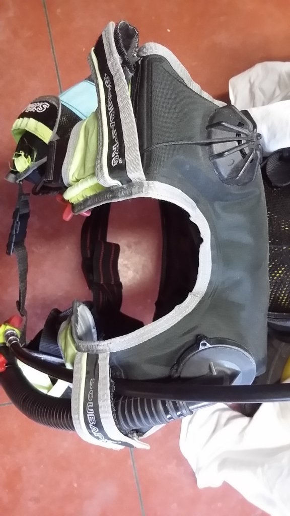 Scubapro gilet de sécurité., Enlèvement