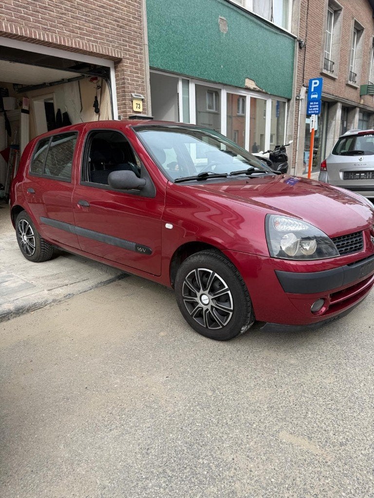 Renault Clio 1.2 essence 16.v 2003 156 343 km, Rouge, Rétroviseurs électriques, Boîte manuelle, Noir