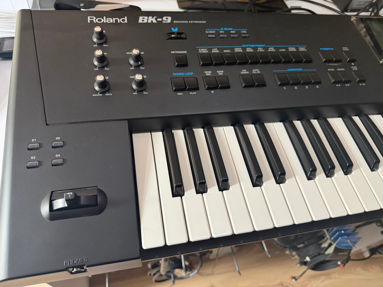 Roland bk9, Muziek en Instrumenten, Ophalen, Zo goed als nieuw, Roland