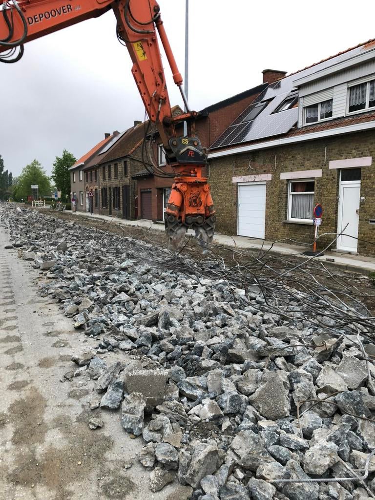 Te koop afbraak crusher, Articles professionnels, Machines & Construction | Grues & Excavatrices, Enlèvement