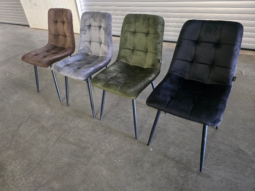 Leuke stoelen in velvet voor slechts €35 per stuk / 4kleuren, Huis en Inrichting, Stoelen, Ophalen of Verzenden, Nieuw