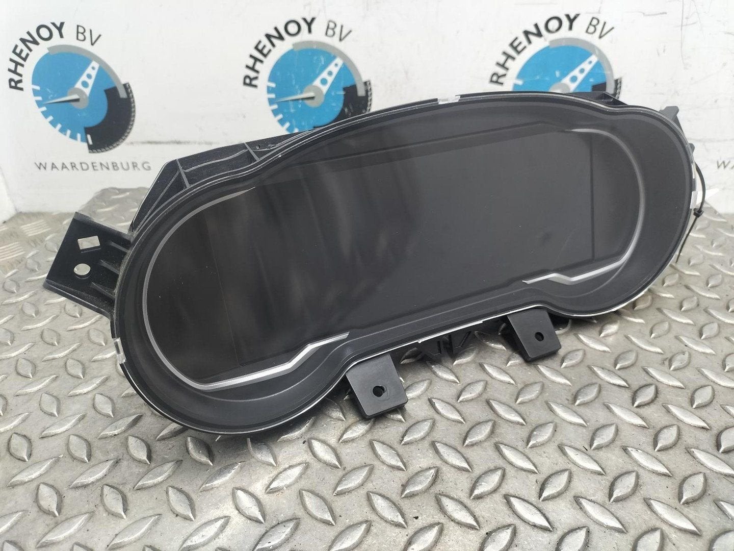 IVECO DAILY 40C18 40 KLOKKENPANEEL 5803049814 2024, Enlèvement ou Envoi, Utilisé, ARN reconnu