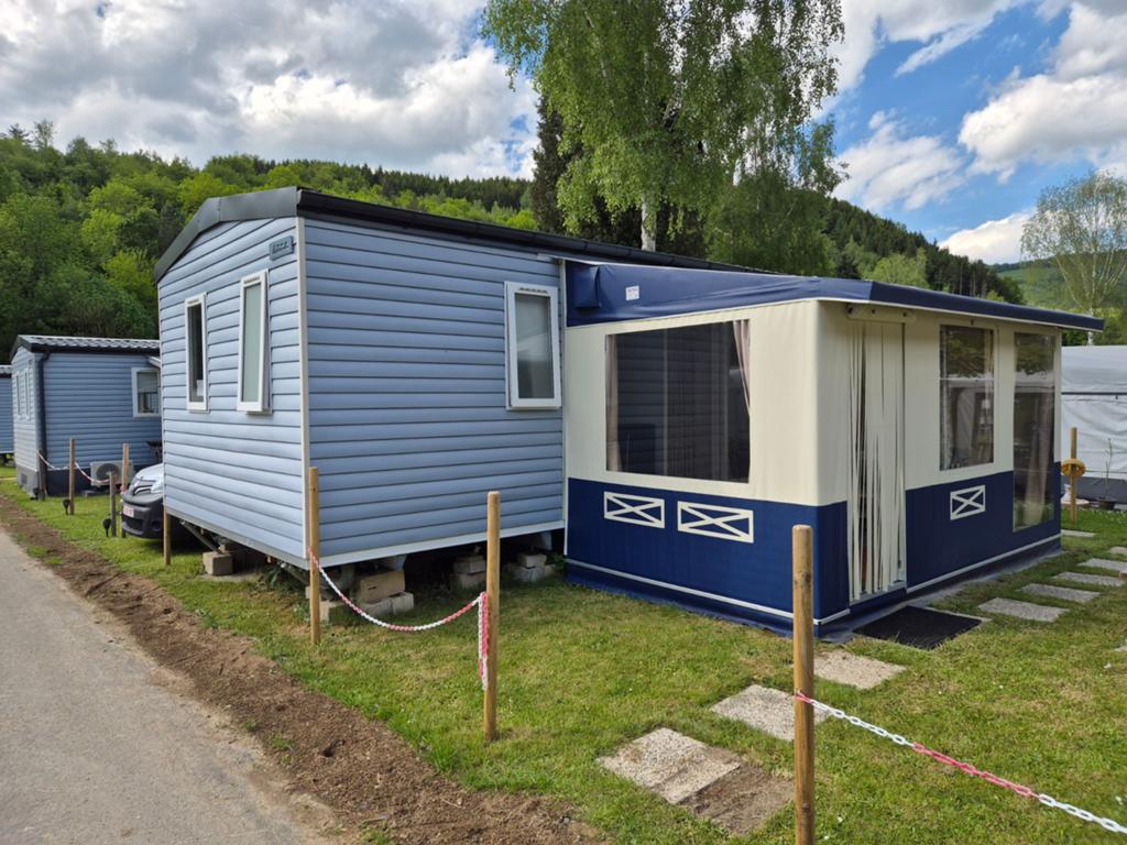 Stacaravan merk mercure met nieuwe voortent., Caravanes & Camping
