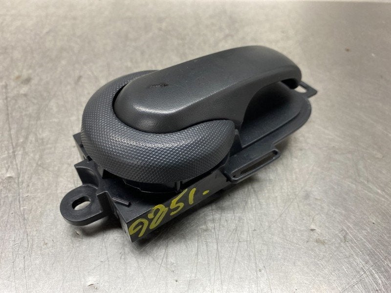POIGNEE EXTERIEURE GAUCHE Nissan NV 200 (M20M) (01-2010/-), Utilisé, Gauche, Nissan
