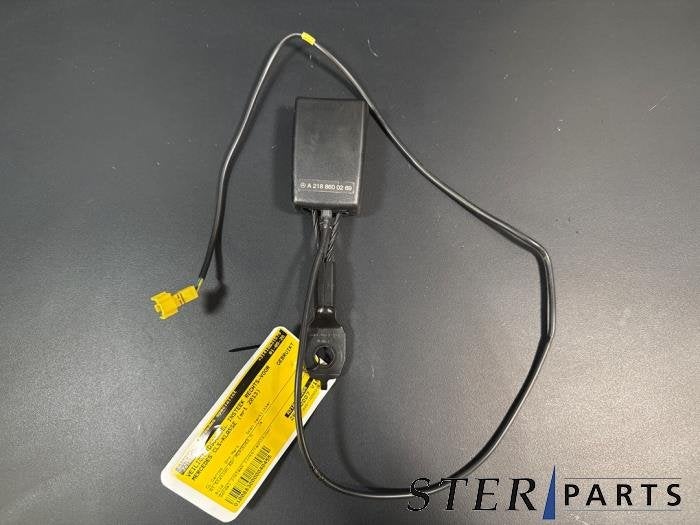 Insertion ceinture de sécurité avant droite d'un Mercedes, 3 mois de garantie, Utilisé, -, -