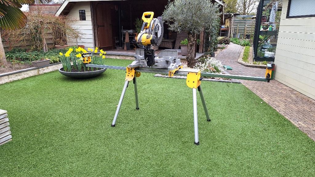 Zaagmachine Dewalt DW716 - statief DE7024 - 3 zaagbladen, Ophalen, Gebruikt, Cirkelzaag, 70 mm of meer
