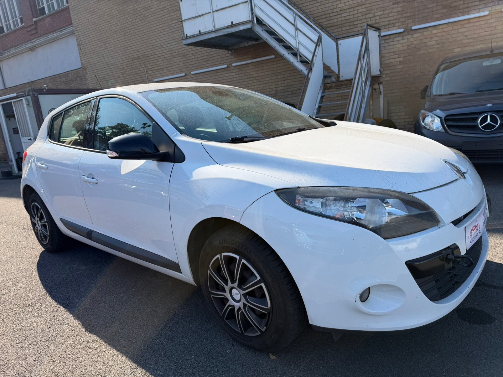 Renault megane 1.5dci 290.000km 2012 (prblm moteur), Auto's, Euro 5, 4 cilinders, https://public.car-pass.be/vhr/b050caf0-6779-4d04-8fb1-271c55b22937