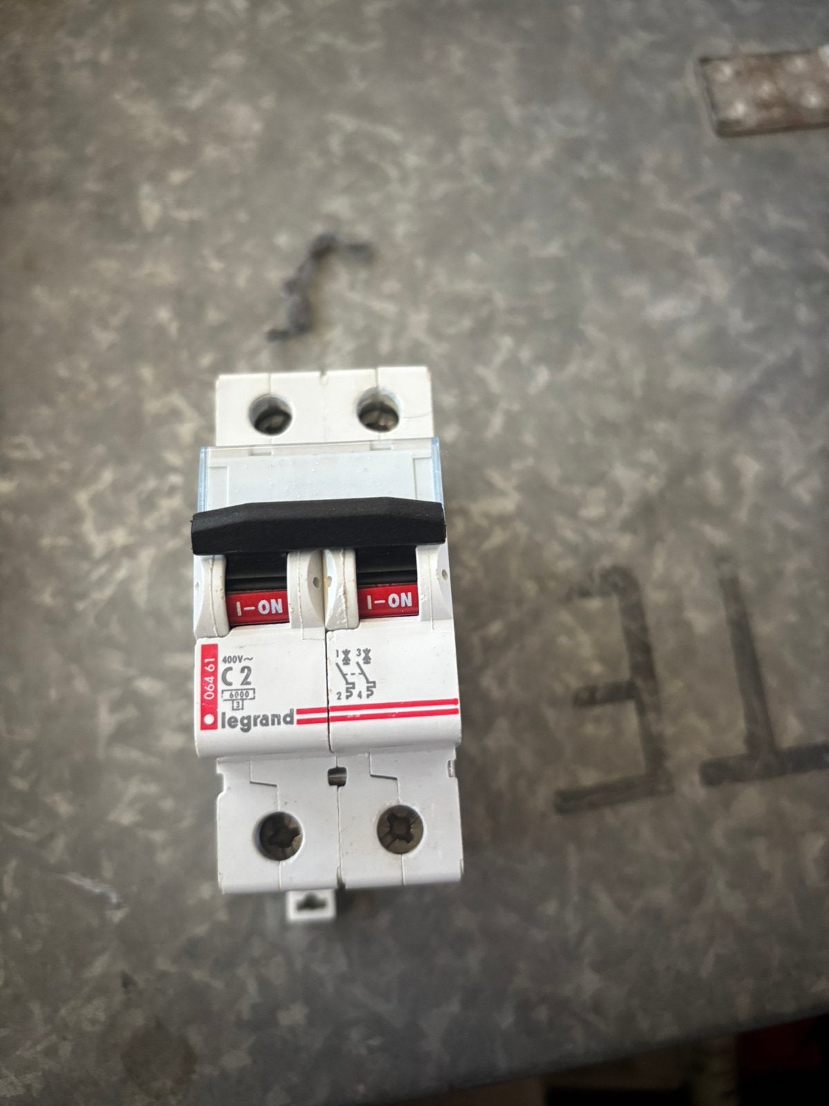 Disjoncteur magnetothermique, Enlèvement ou Envoi, Comme neuf