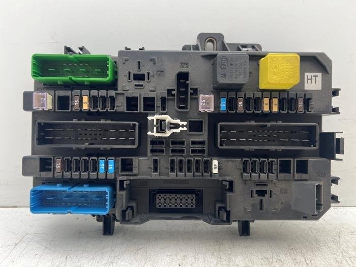Boîte à fusibles d'un Opel Astra, -, Opel, 3 mois de garantie, Utilisé
