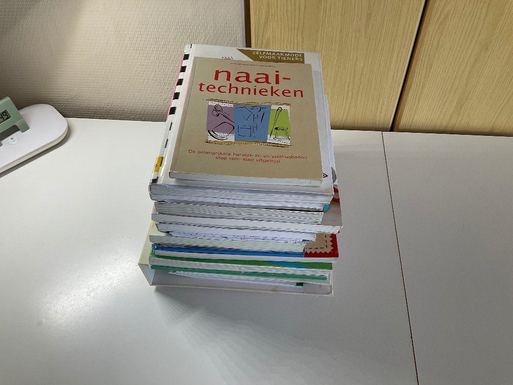 Naaiboeken, Boeken, Ophalen of Verzenden, Zo goed als nieuw