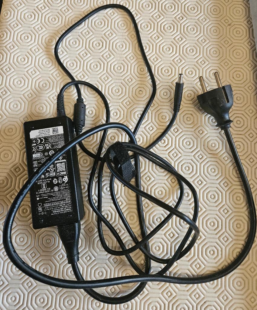 Dell Inc. AC-adapter 02D1TJ van 65,0 W, Ophalen of Verzenden, Gebruikt, Dell