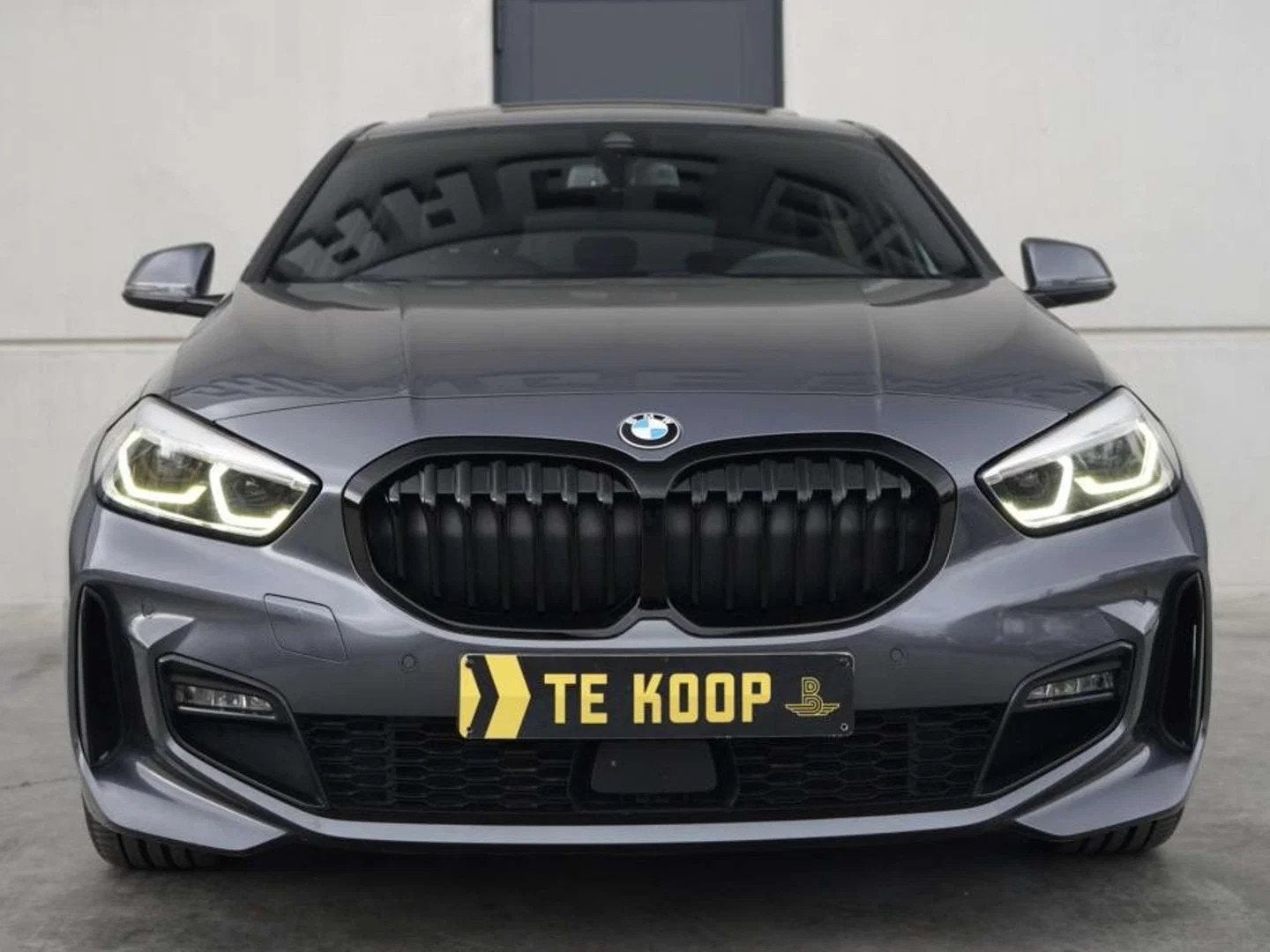 BMW 1 Serie 118 BMW M SPORT PACK | PANO | LIVE COCKPIT PRO |, Autos, 100 kW, Argent ou Gris, Achat, Boîte manuelle