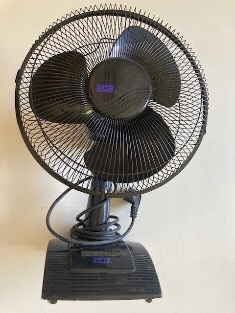 DESKTOPVENTILATOR SMC 3 STANDEN, Elektronische apparatuur, Ophalen, Gebruikt, Tafelventilator