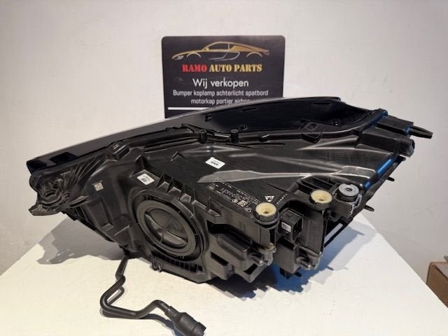 AUDI Q3 SQ3 F3 83A KOPLAMP VOL LED RECHTS 83A941034, -, 3 mois de garantie, Audi, Utilisé