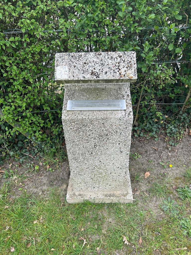 Stenen brievenbus, Tuin en Terras, Brievenbussen, Ophalen, Zo goed als nieuw