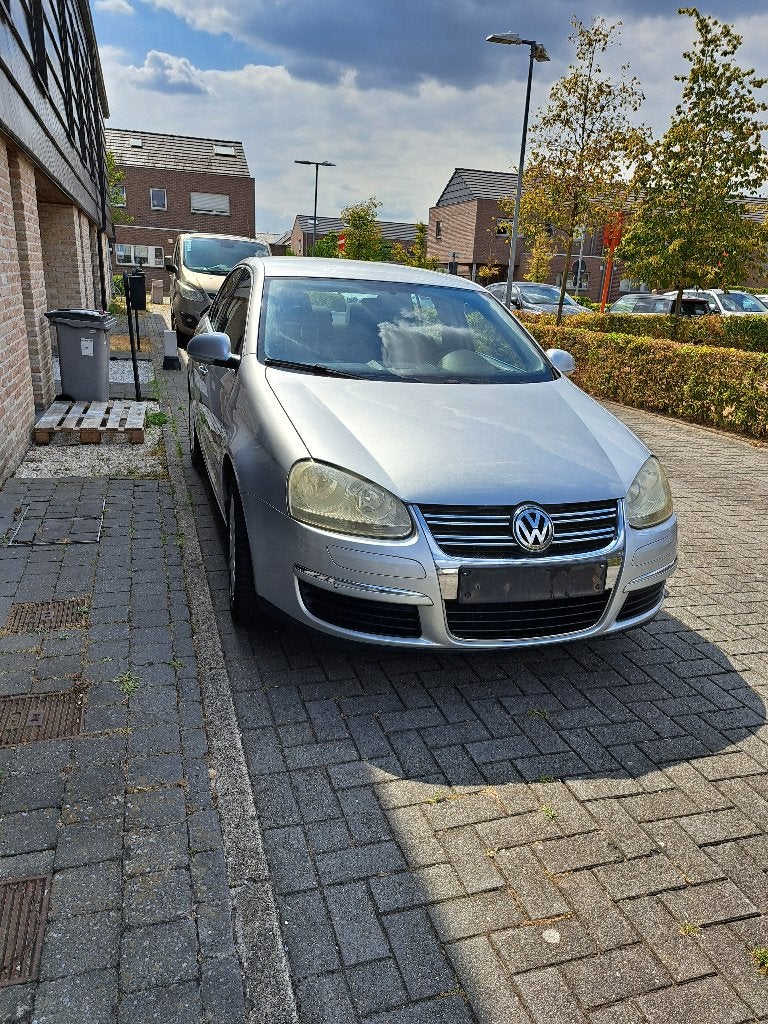 vw  jetta 1.6 fsi, Auto's, Volkswagen, Voorwielaandrijving, 4 deurs, Stof, 1600 cc