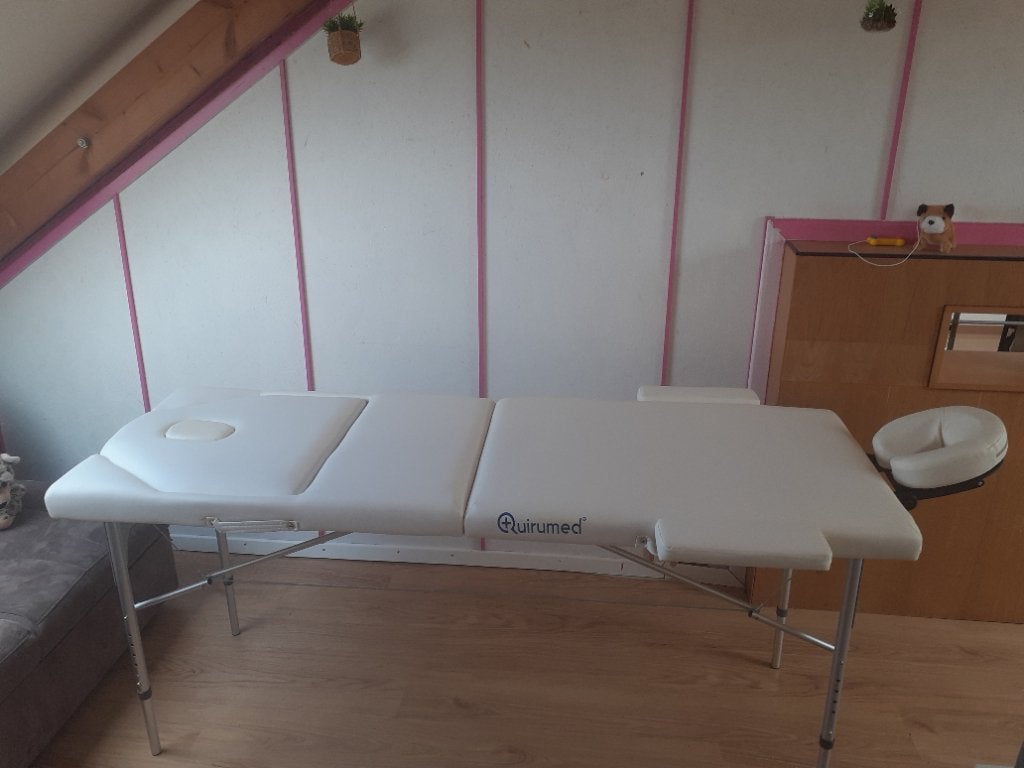 Une table de massage, Sports & Fitness, Produits de massage, Enlèvement, Utilisé, Table de massage
