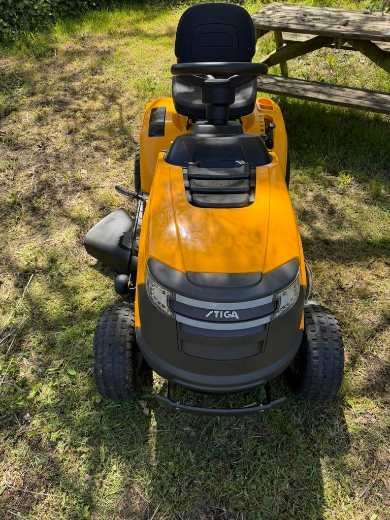 zitmaaier stiga tornado 3098h 16,5 pk, Tuin en Terras, Ophalen, Zo goed als nieuw