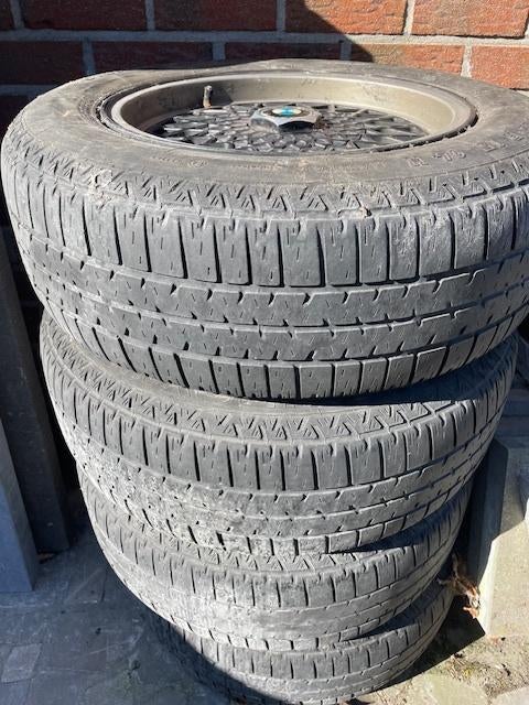 Set van 4 BMW-velgen R15 met banden uniroyal, Enlèvement, Pneu(s)