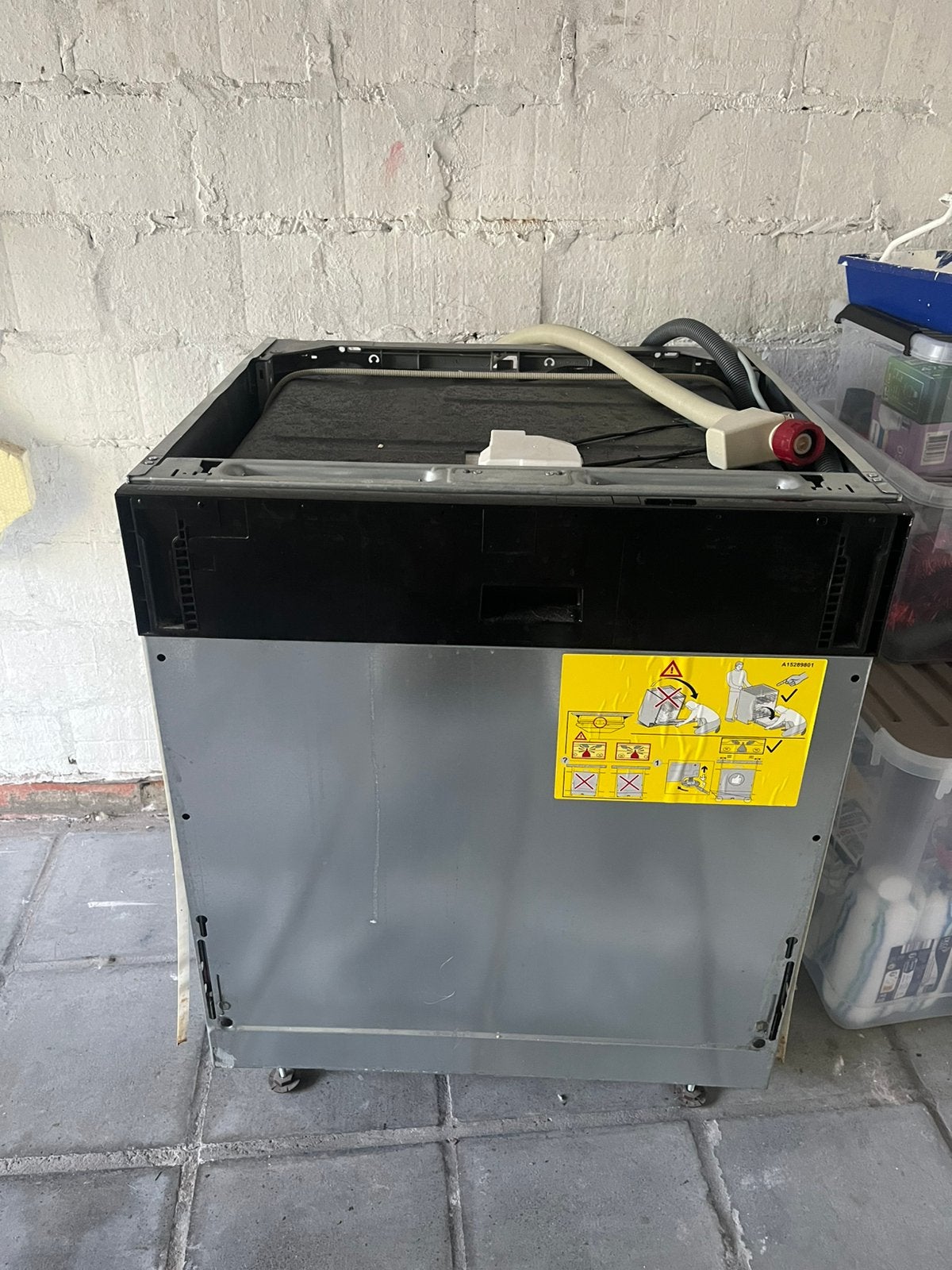 Gratis vaatwas inbouw defect, Ophalen