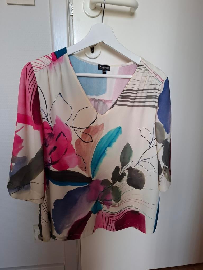 Bloesje mayerline, Kleding | Dames, T-shirts, Ophalen, Maat 42/44 (L)