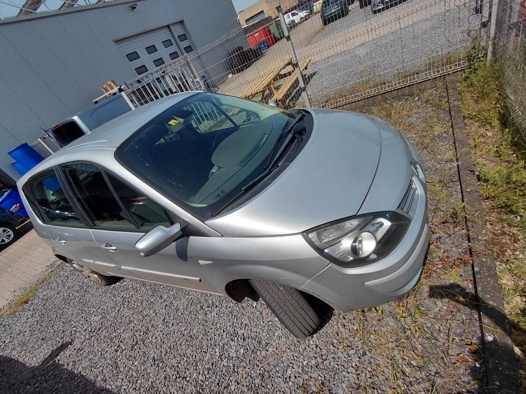 renault megane scenic automaat, Autos, Argent ou Gris, Achat, 82 kW, Entretenue par le concessionnaire