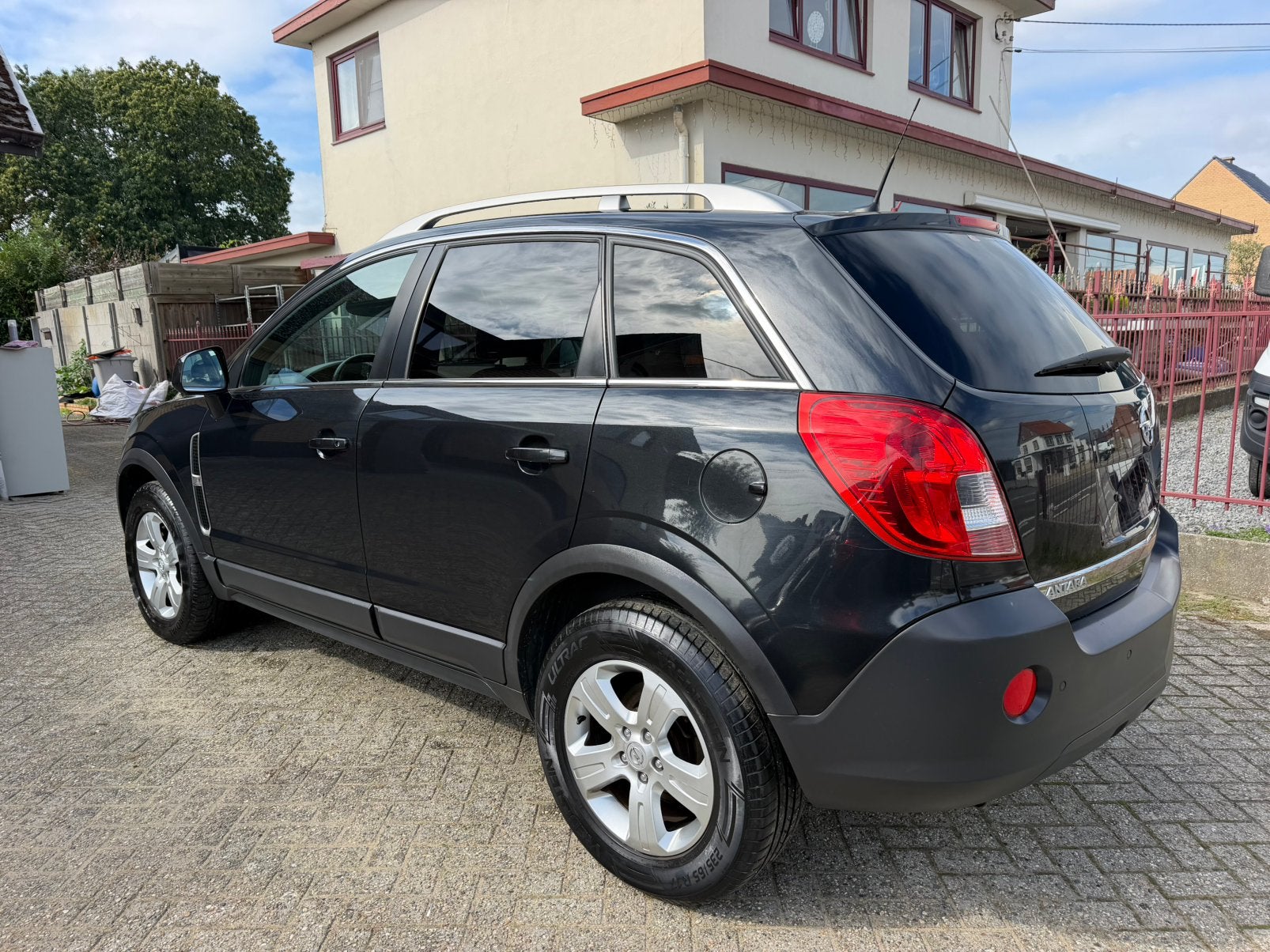 Opel Antara 2.2 tdci automaat  jaar 2015, Auto's, Automaat, Euro 5, https://public.car-pass.be/recalls?lang=nl, Bedrijf