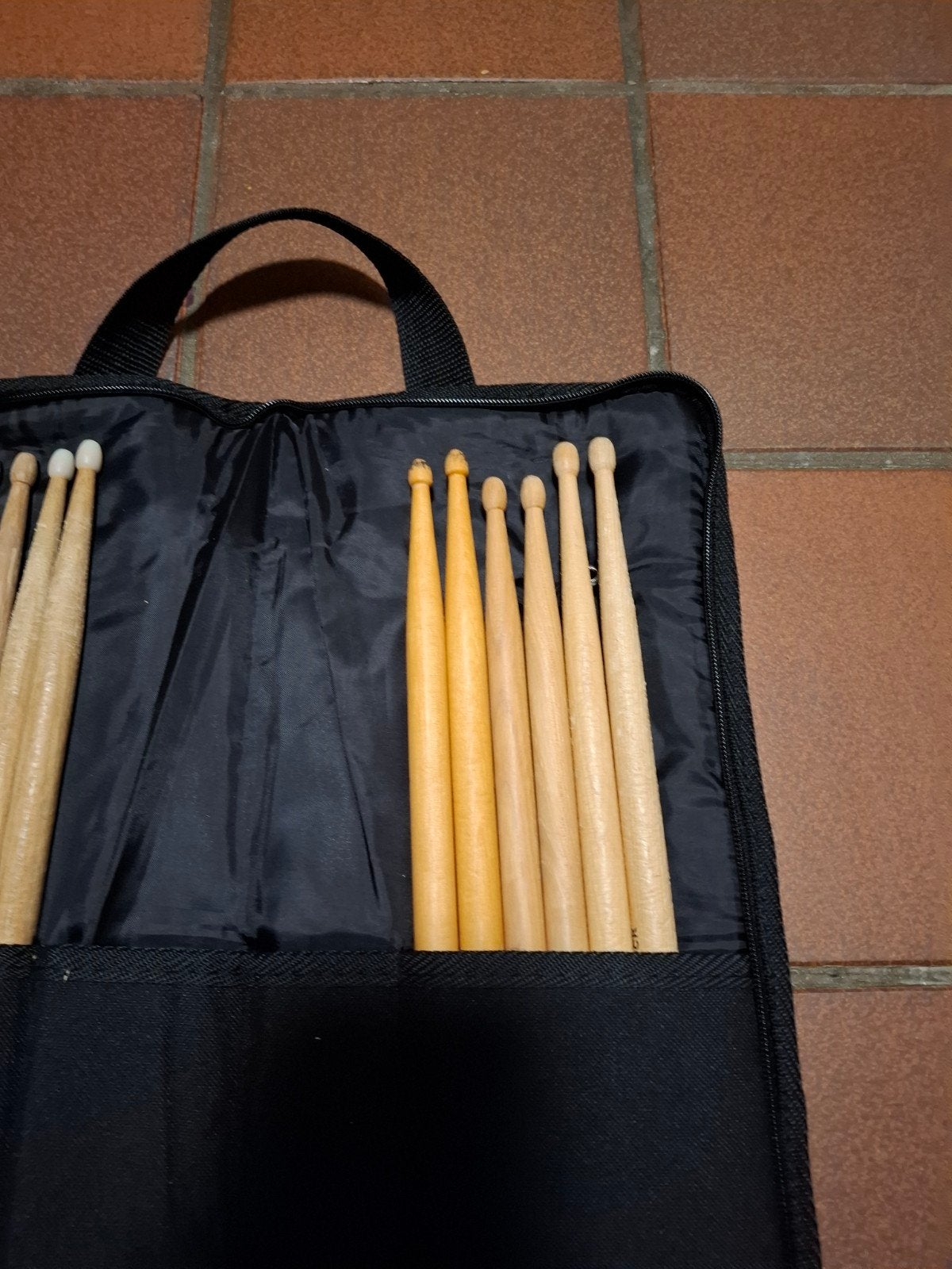 gevulde stokkentas met 6 paar drumstokken voor uw drumstel, Muziek en Instrumenten, Instrumenten | Toebehoren, Ophalen of Verzenden