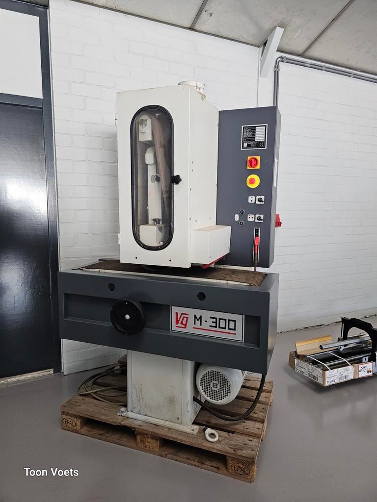 Stijlenschuurmachine VG Elektrisch hoog  / laag, Doe-het-zelf en Bouw, Ophalen, Bandschuurmachine