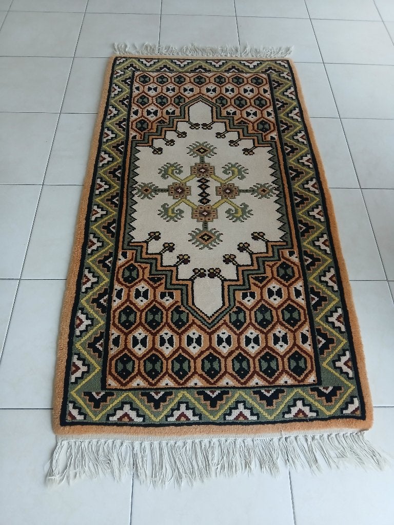Tapis 145cm x 73cm, Maison & Meubles, 100 à 150 cm, Comme neuf, Crème, Enlèvement