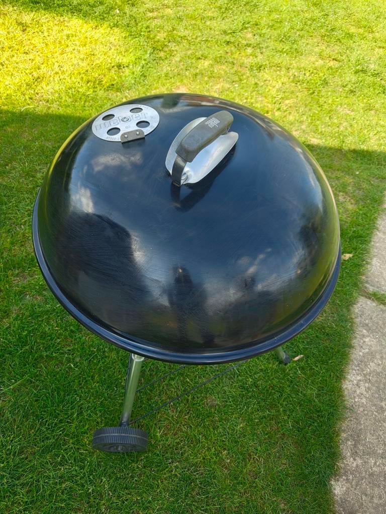 Barbecue à charbon Weber Classic de 57 cm de diamètre, Enlèvement, Utilisé, Weber