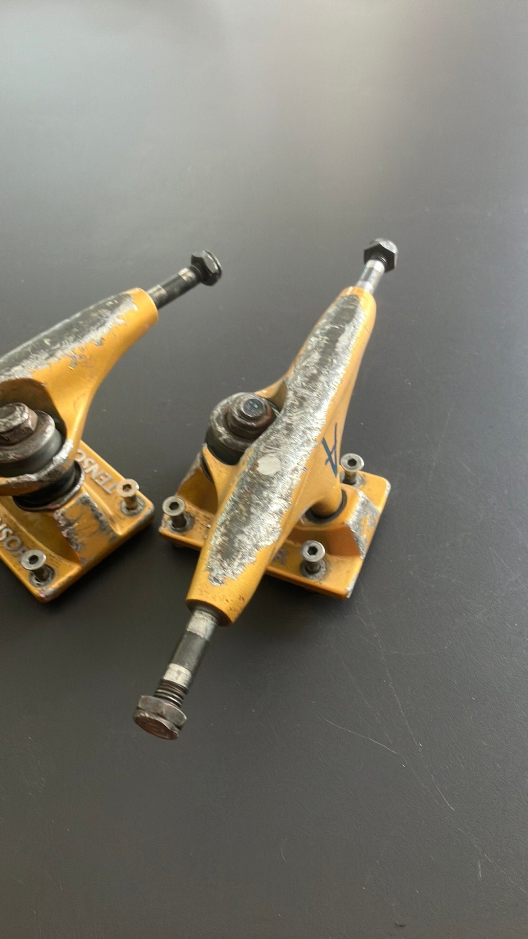 Tensor skateboard trucks + vijzen, Sport en Fitness, Ophalen of Verzenden, Zo goed als nieuw, Skateboard