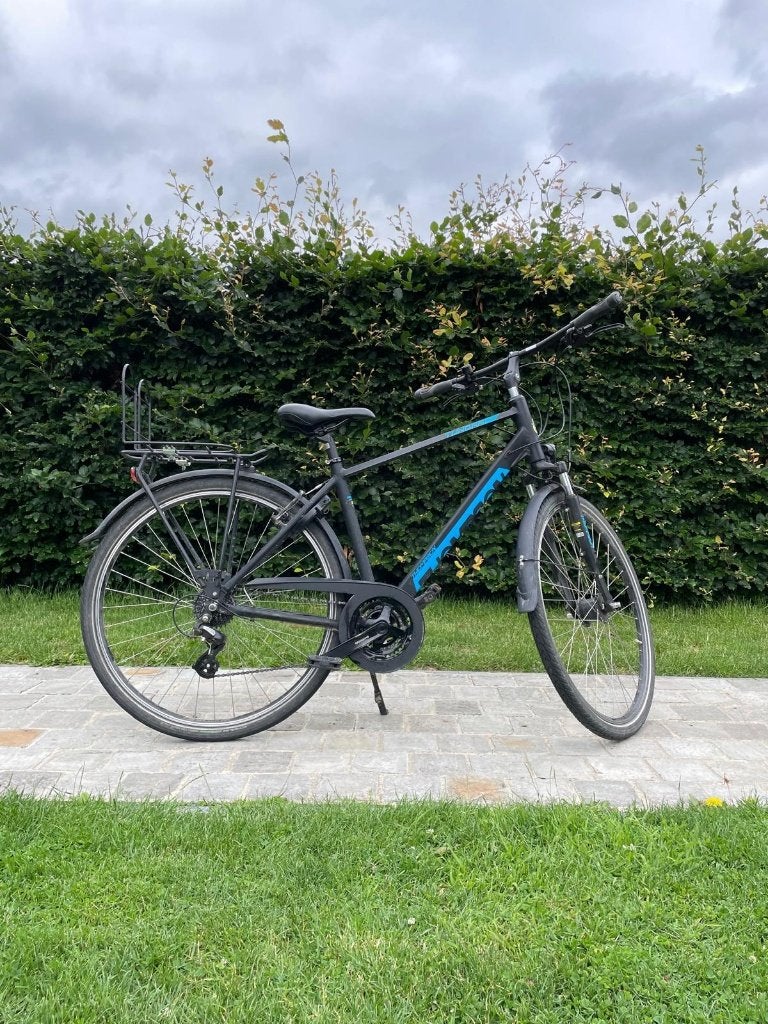 Tompson Tundra Trekkingfiets, Gebruikt, Velgrem, Versnellingen, 49 tot 53 cm