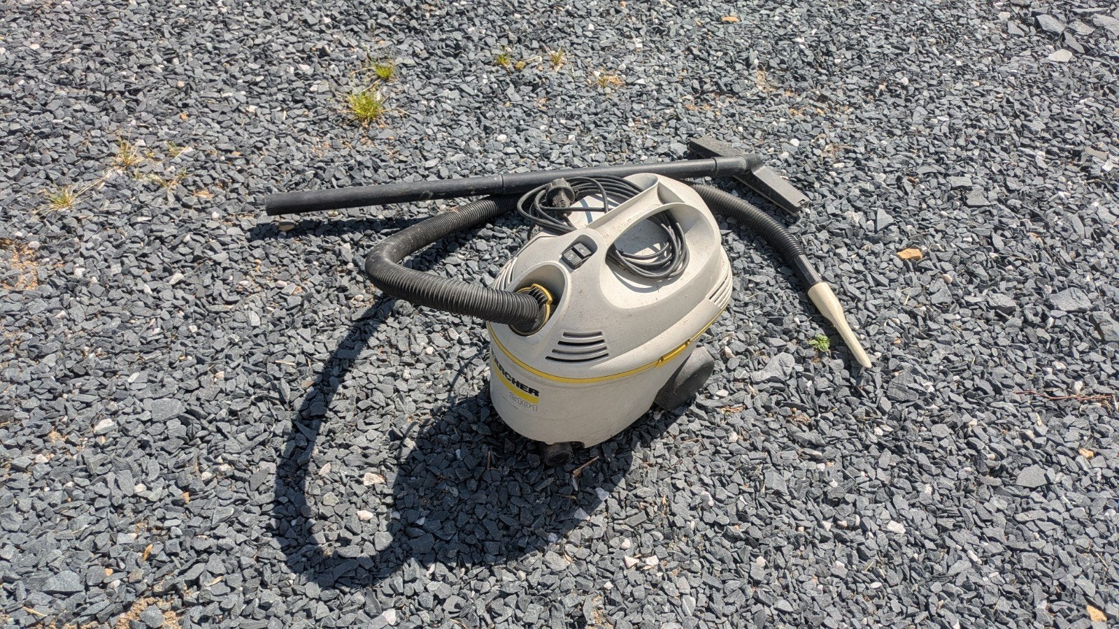 Aspirateur Eau et Poussières Kärcher 2101 – Robuste & Comple, Electroménager, Aspirateurs, Enlèvement, Kärcher