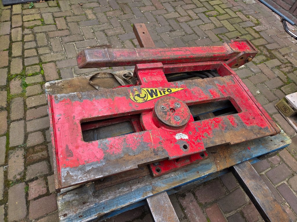 Wifo kistenkantelaar, Fem 2, Met inklap zijarm, Ophalen, Zo goed als nieuw